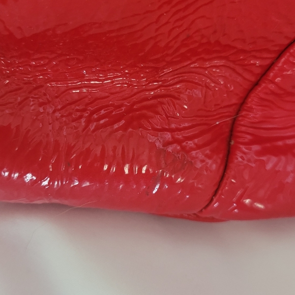 Coach patent leather red purse - Picture 4 of 7